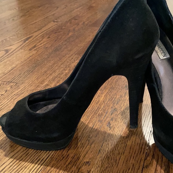 Steve Madden Black Suede Open-toe Heel - Picture 4 of 5